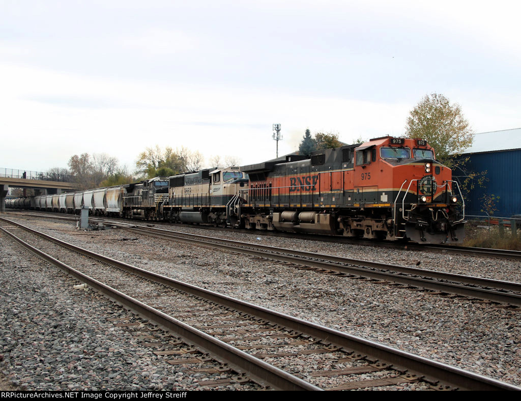 BNSF 975